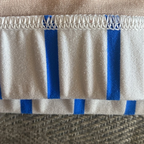 Lululemon sport bra - Picture 12 of 13